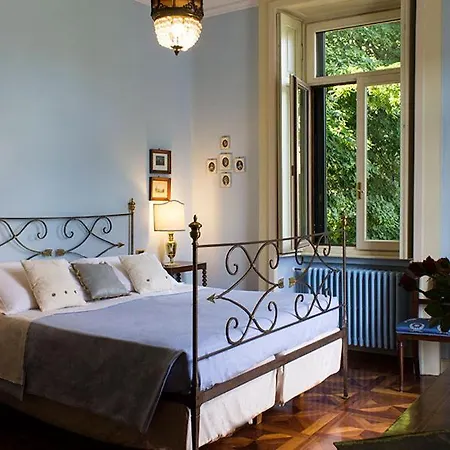 Villa Sleeps 17 With Pool Air Con And Wifi *