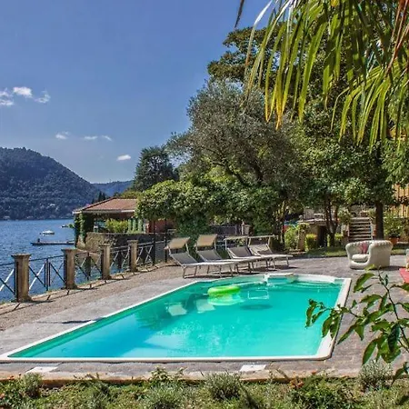 Villa Sleeps 17 With Pool Air Con And Wifi *
